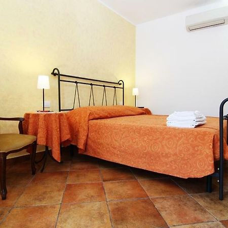 Agriturismo Di Paterno Sarzana Exterior foto